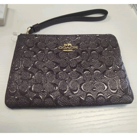 Coach Signature Debossed Patent Leather Corner Zip Wristlet F58034 - Oxblood - Picture 1 of 5